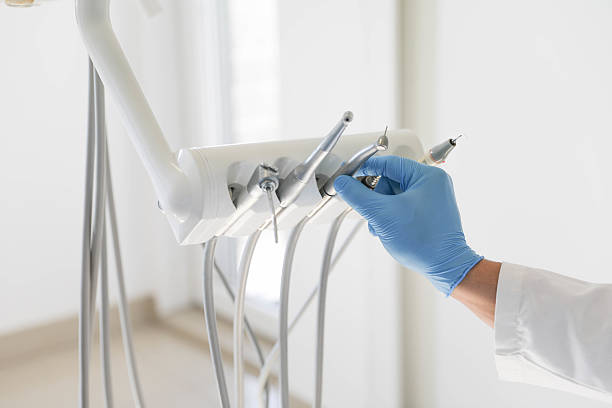 24/7 Emergency Tooth Extraction experts in West Chicago, IL